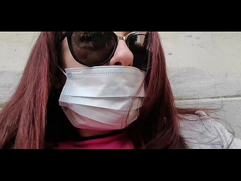 ❤️ Nikoletta qo'shnisidan qasos oladi va garajida siydi (Maxsus Covid19 Italiya karantini) ❤️ Sluts uz.teatroporno.ru ❌